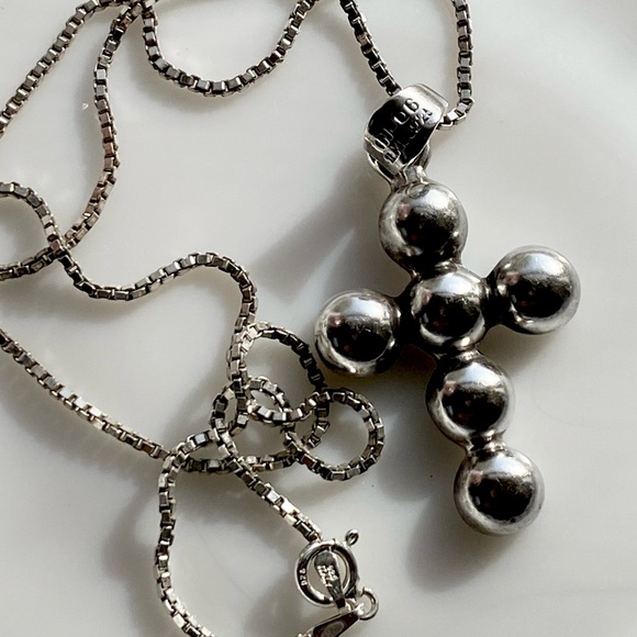 Source Unknown Jewelry - 925 sterling silver chunky cross and 925 silver box chain